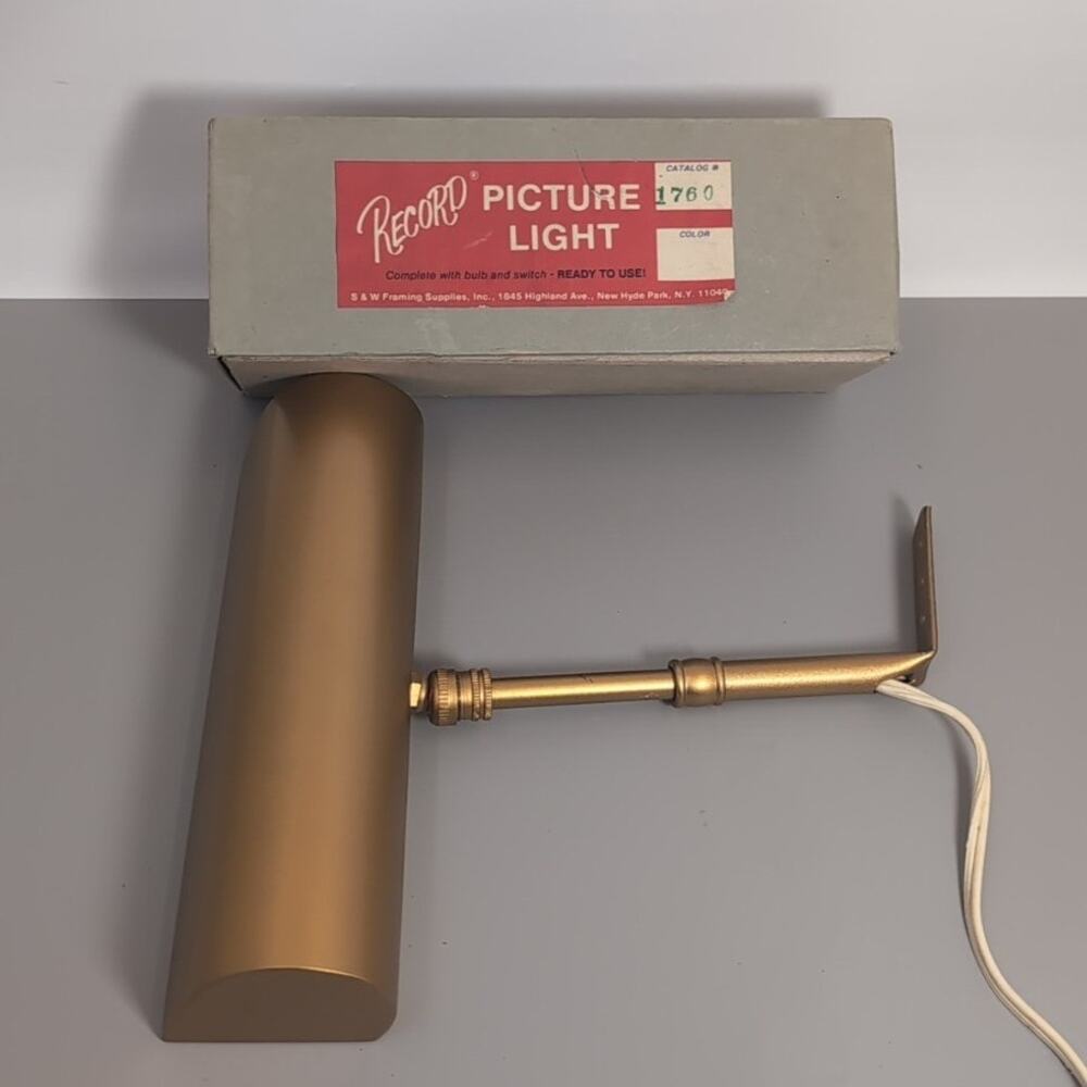 Vintage Record Classic Contemporary 8" Satin Brass Wall Picture Light